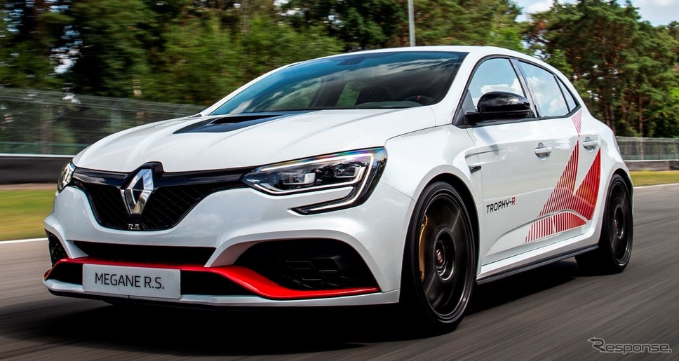ルノー・メガーヌ R.S.トロフィーR 新型《photo by Renault》