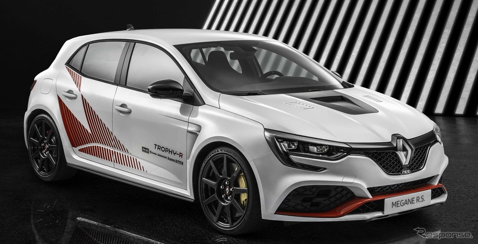ルノー・メガーヌ R.S.トロフィーR 新型《photo by Renault》
