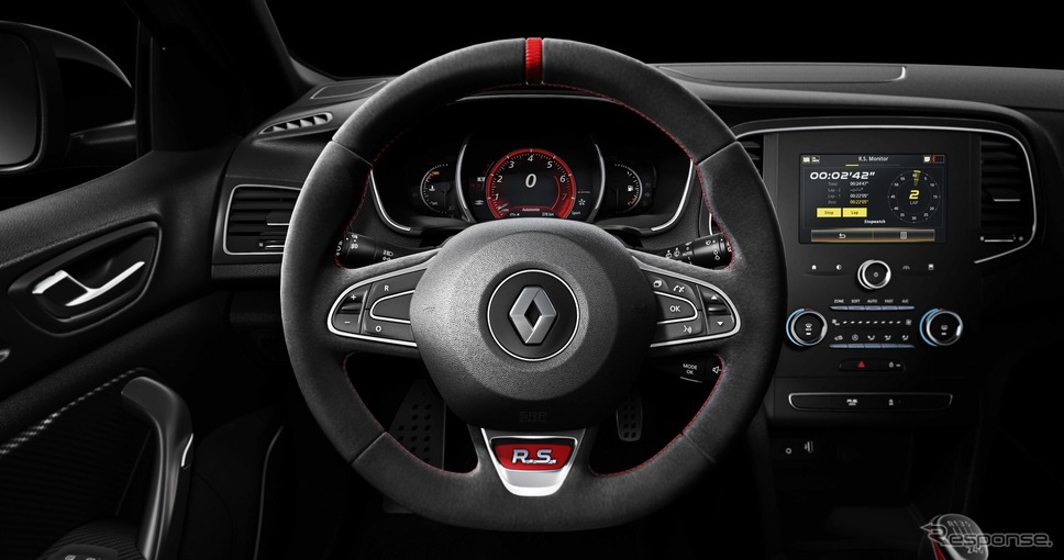 ルノー・メガーヌ R.S.トロフィーR 新型《photo by Renault》