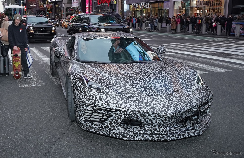 シボレー・コルベット 新型の開発プロトタイプ《photo by Chevrolet》