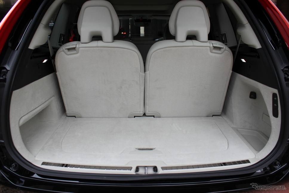 ボルボ XC90 D5 AWD INSCRIPTION《撮影 丸山 誠》