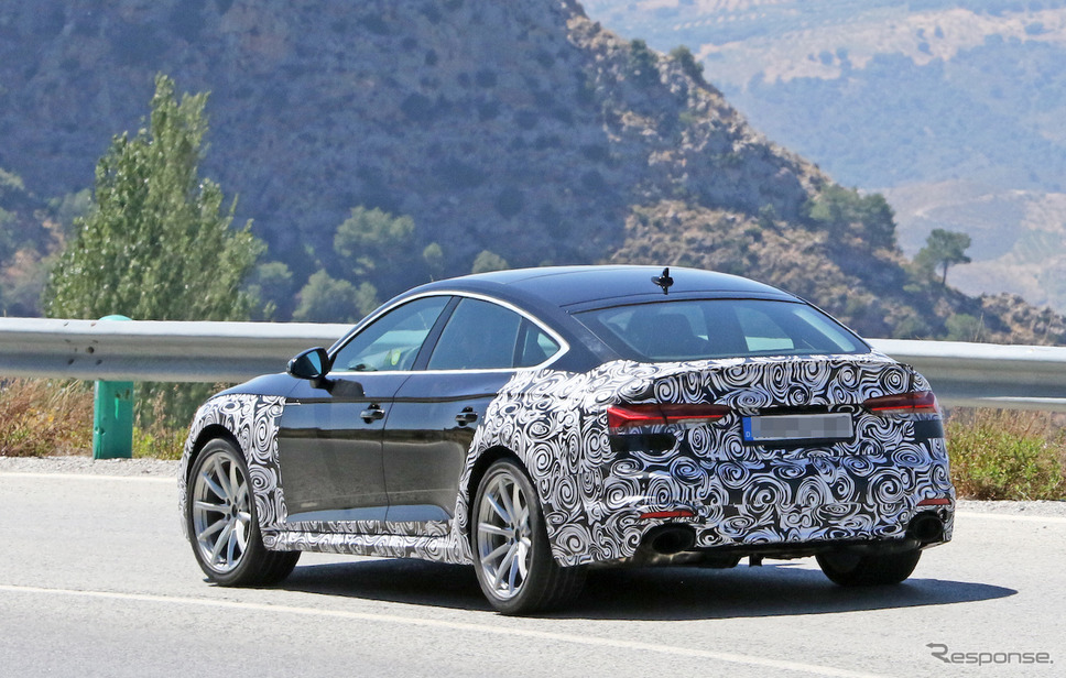 アウディ RS5スポーツバック 改良新型(スクープ写真)《APOLLO NEWS SERVICE》