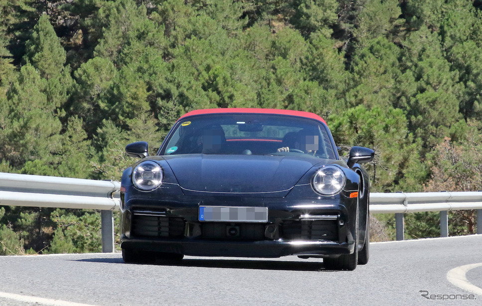 ポルシェ 911ターボ カブリオレ 新型プロトタイプ(スクープ写真)《APOLLO NEWS SERVICE》