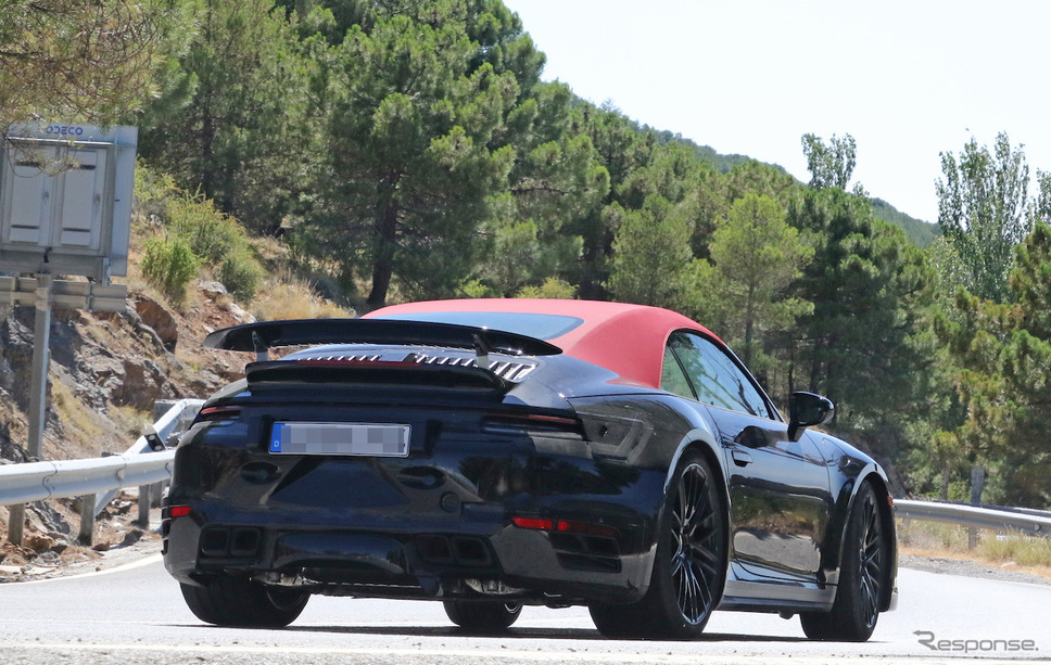 ポルシェ 911ターボ カブリオレ 新型プロトタイプ(スクープ写真)《APOLLO NEWS SERVICE》