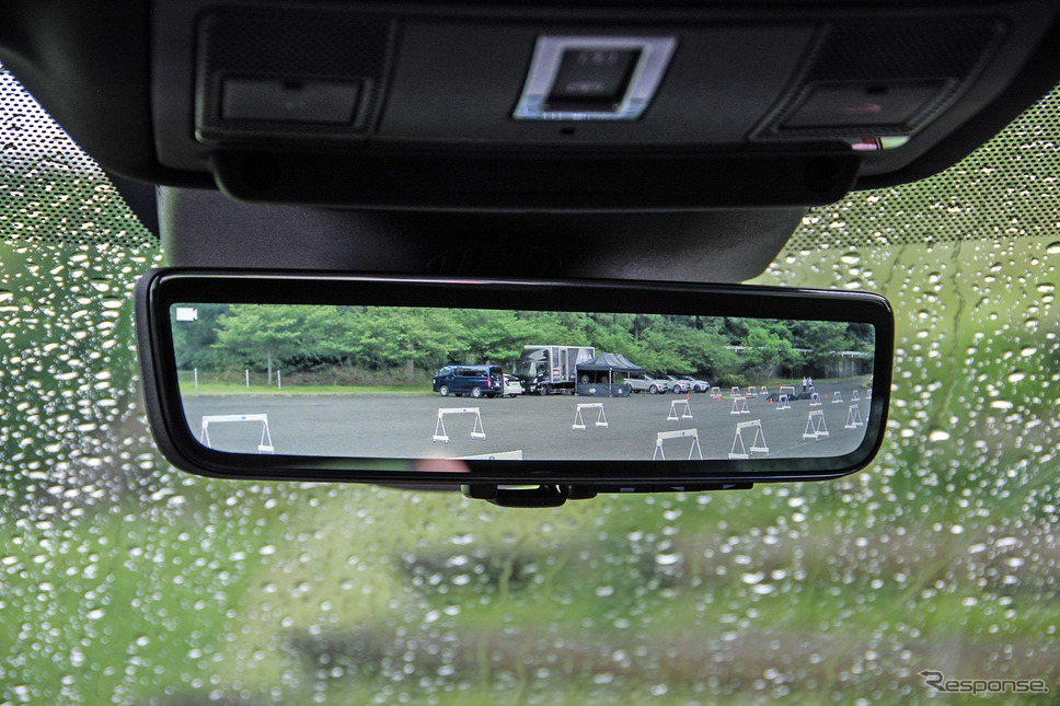 レンジローバー イヴォーク 新型(R-DYNAMIC HSE P300 MHEV)《撮影 宮崎壮人》