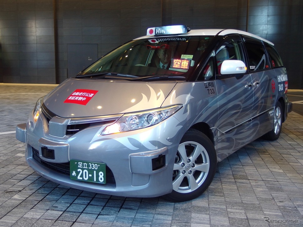 ZMP×日の丸交通の自動運転タクシー（2018年8月）《撮影  高木啓》