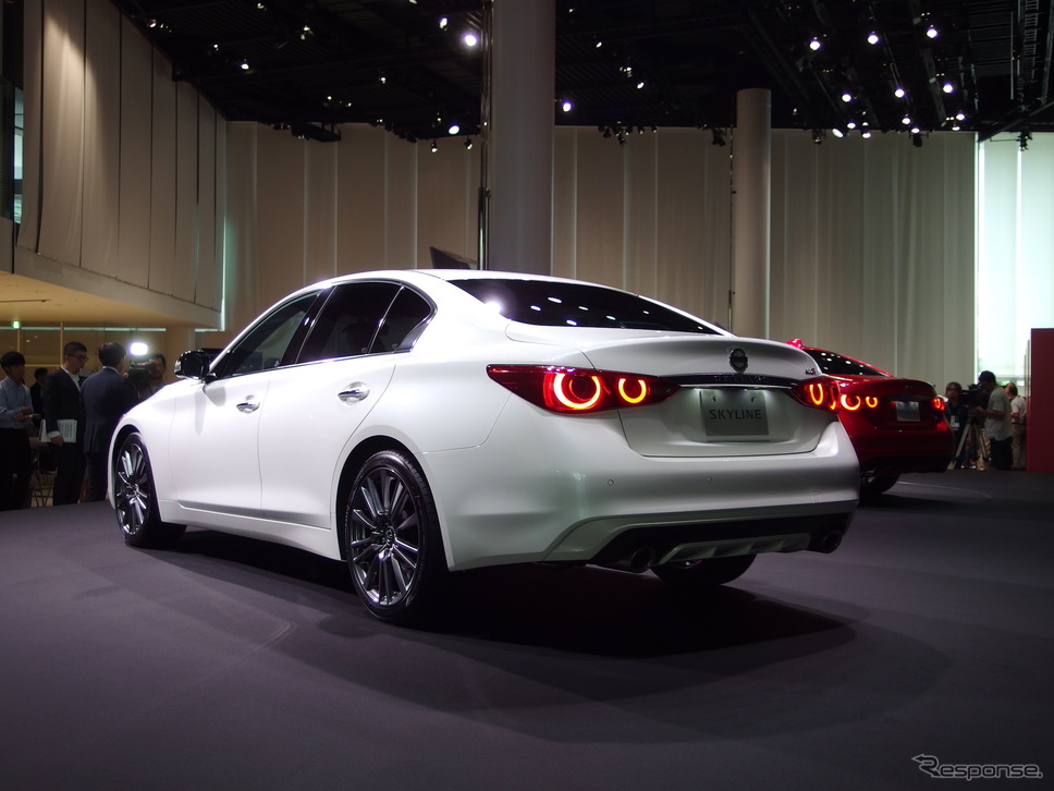 日産スカイライン改良新型《撮影 高木啓》