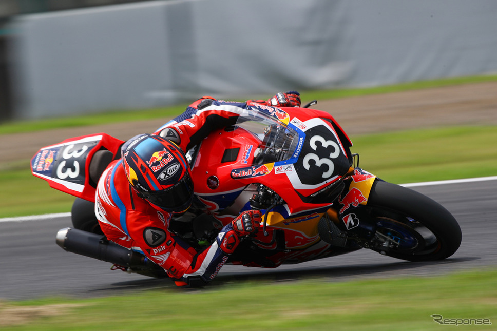 トップタイムのNo.33 Red Bull Honda《Photo：Kazuhisa Masuda／撮影 益田和久》