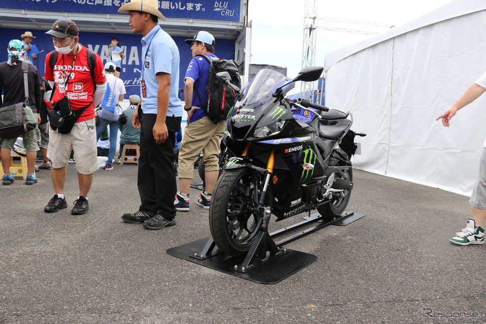 鈴鹿8耐ヤマハ発動機ブース《撮影 先川知香》