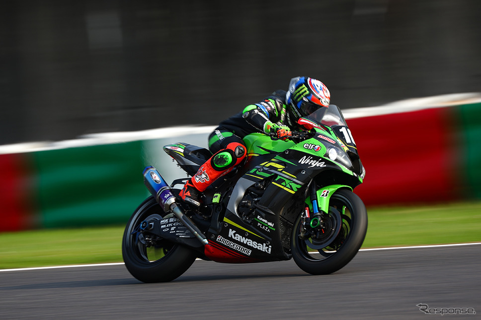 優勝したNo.10 Kawasaki Racing Team《Photo:Kazuhisa Masuda/撮影 益田和久》