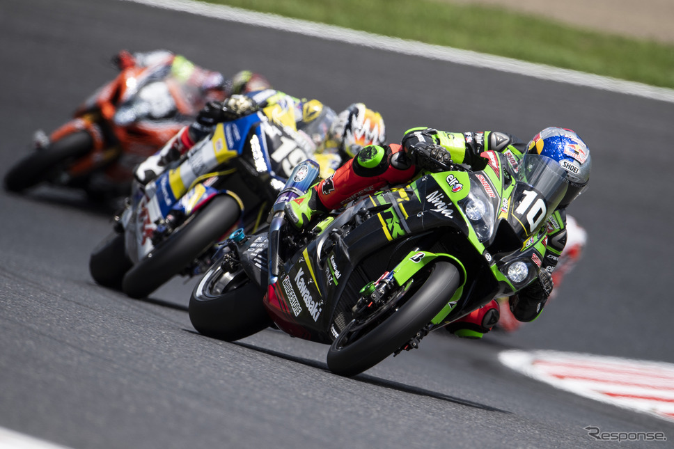 優勝したNo.10 Kawasaki Racing Team《photo: Kawasaki Motors Europe》