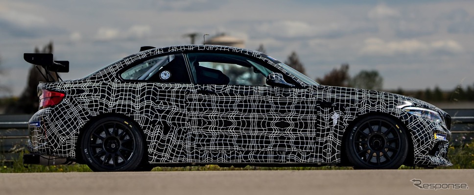 BMW M2 コンペティション のレーシングカーのプロトタイプ《photo by BMW》