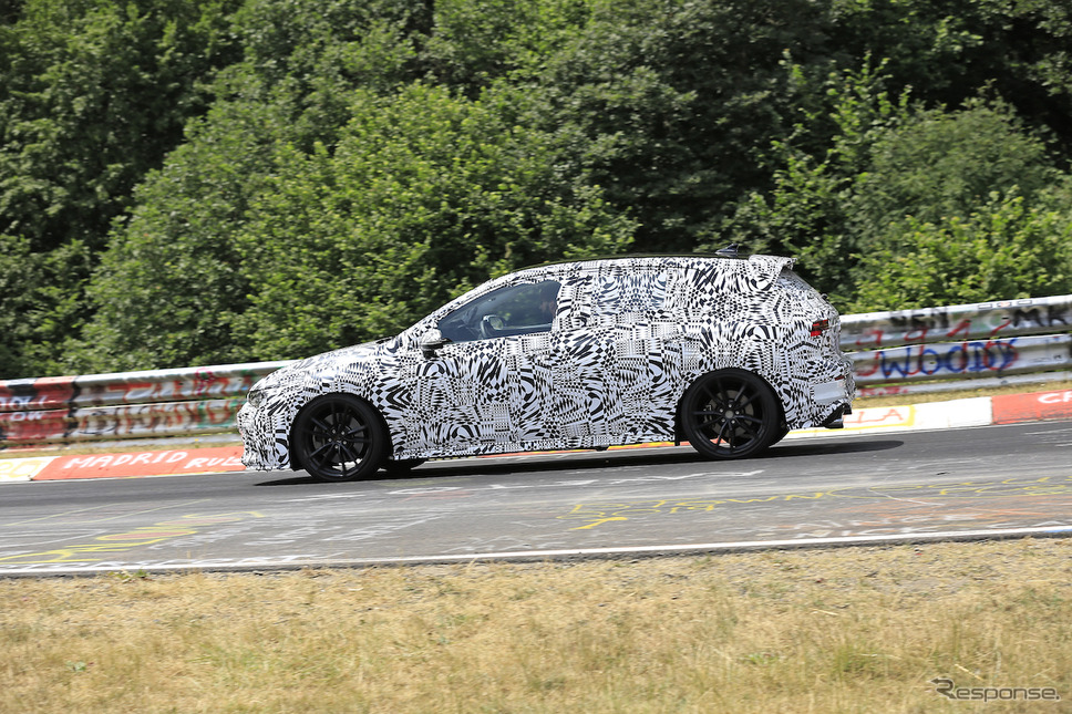 VW ゴルフ GTI 次期型 スクープ写真《APOLLO NEWS SERVICE》