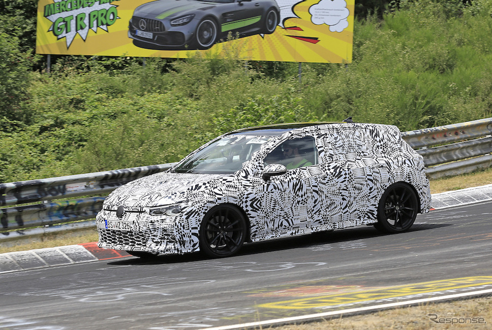 VW ゴルフ GTI 次期型 スクープ写真《APOLLO NEWS SERVICE》