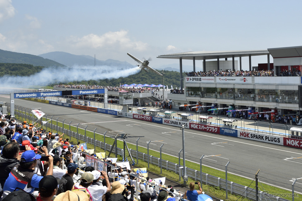 yoshi.MUROYA LEXUS CROSSING Special Flight《撮影 雪岡直樹》