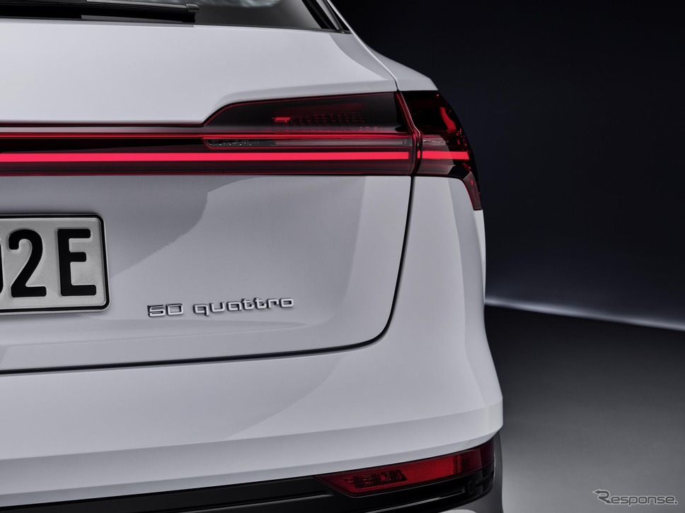 アウディ e-tron の「50クワトロ」《photo by Audi》
