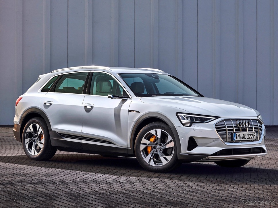 アウディ e-tron の「50クワトロ」《photo by Audi》