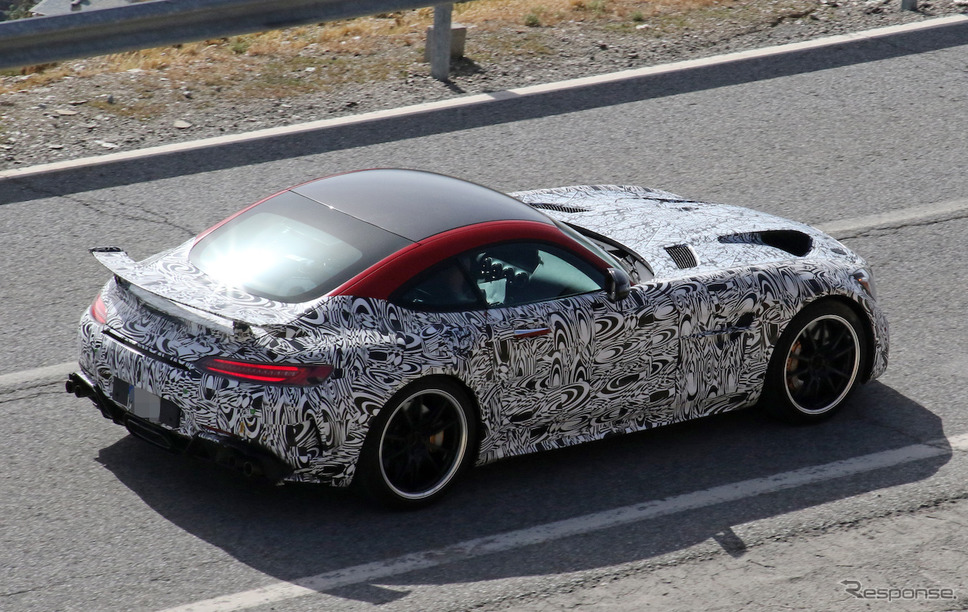 メルセデスAMG GT R ブラックシリーズ 市販型プロトタイプ(スクープ写真)《APOLLO NEWS SERVICE》