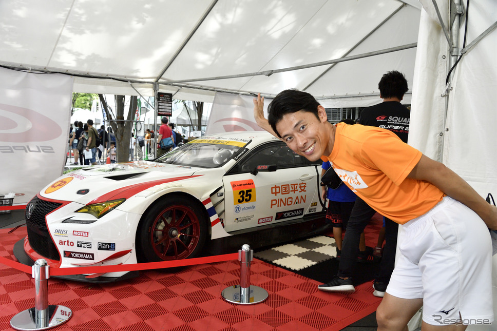 ホップ! ステップ!! 2020!!! 東京国際フォーラムで夏休み　〜丸の内キッズジャンボリー スペシャル版〜のSUPER GT EXPERIENCE《撮影 雪岡直樹》