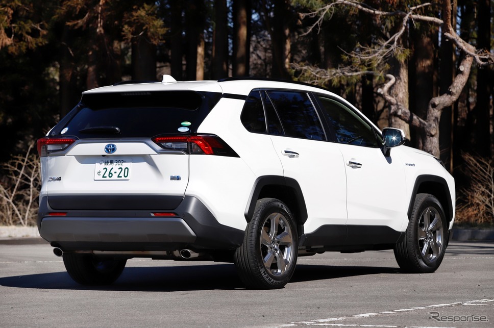 トヨタ RAV4 ハイブリッド 新型《撮影 小林岳夫》