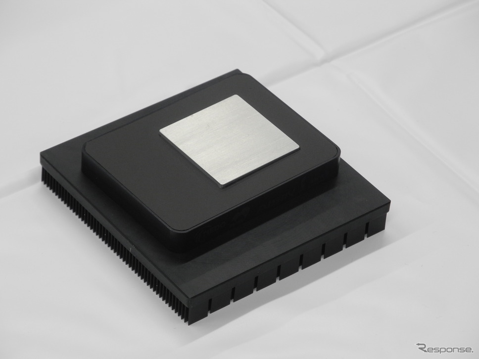 熱電発電モジュールを組み込んだIoT機器の試作機《撮影 山田清志》