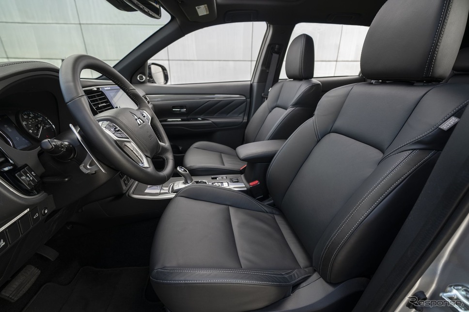 三菱 アウトランダー PHEV(米国仕様)《photo by Mitsubishi Motors》