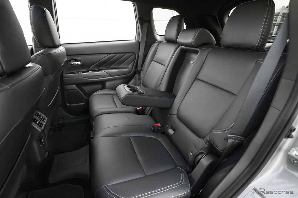 三菱 アウトランダー PHEV(米国仕様)《photo by Mitsubishi Motors》