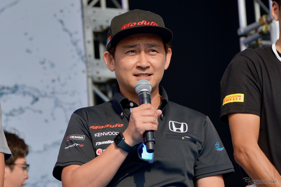 ライバーサイン会(鈴鹿10時間耐久)《撮影 後藤竜甫》