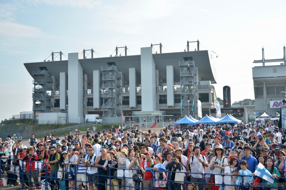 ライバーサイン会(鈴鹿10時間耐久)《撮影 後藤竜甫》