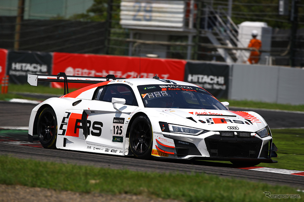［鈴鹿10時間］5時間経過時点で6位の#125 Audi Sport Team Absolute Racing《Photo：Kazuhisa Masuda／撮影 益田和久》