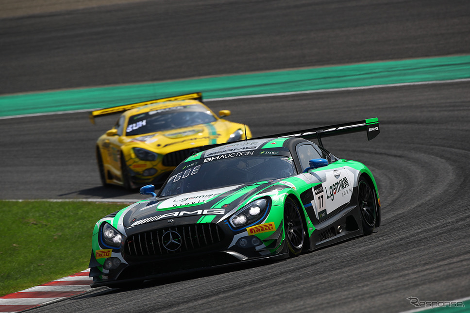 ［鈴鹿10時間］5時間経過時点で7位の#77 Mercedes-AMG Team CraftBamboo Racing《Photo：Kazuhisa Masuda／撮影 益田和久》