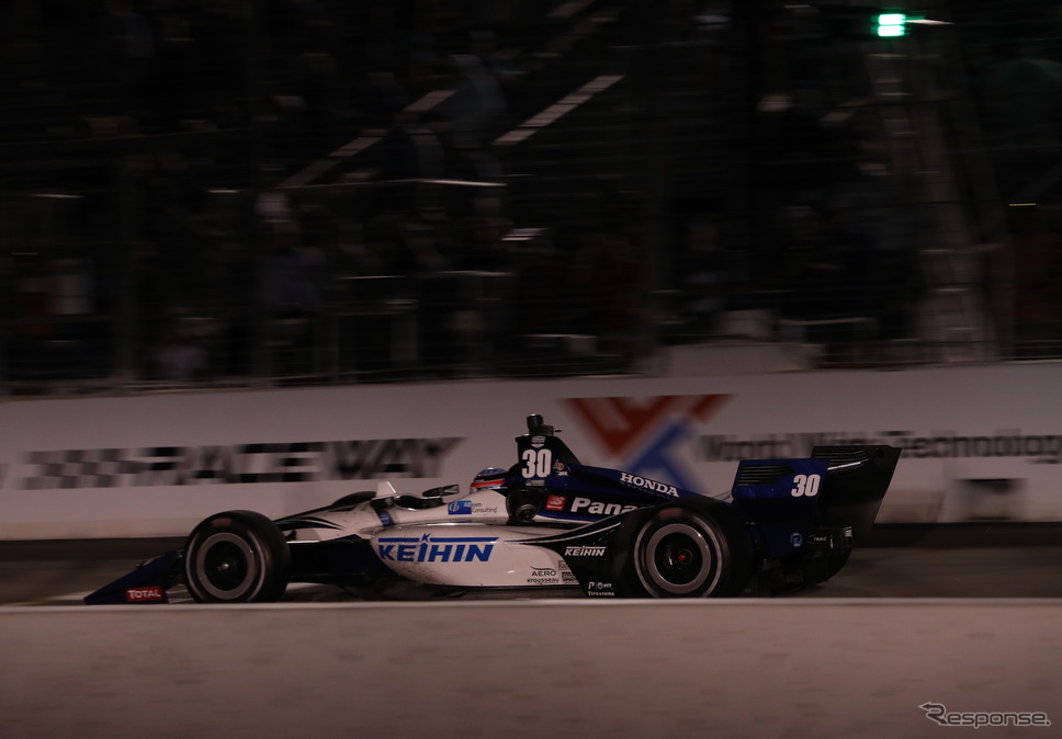 優勝を飾った#30 佐藤琢磨。《写真提供 INDYCAR》
