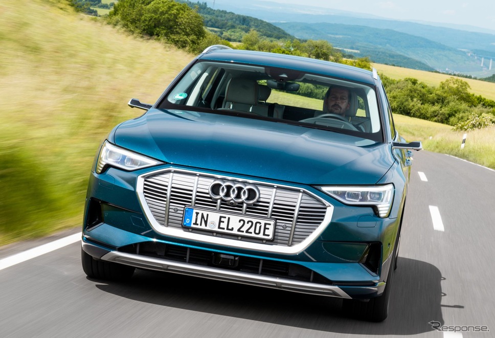 アウディ e-tron《photo by Audi》