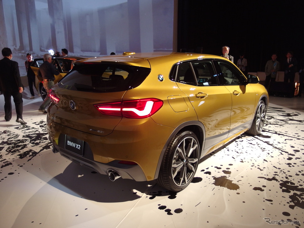 BMW X2《撮影 高木啓》