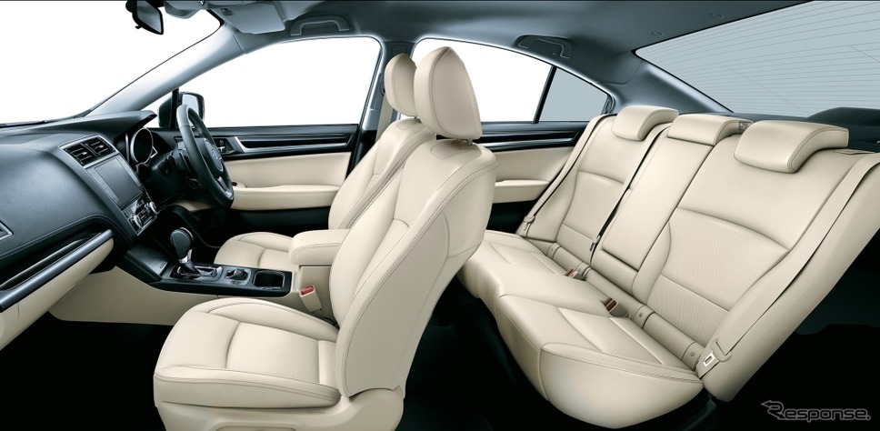 レガシィ B4 リミテッド用本革シート(アイボリーインテリア)《写真 SUBARU》