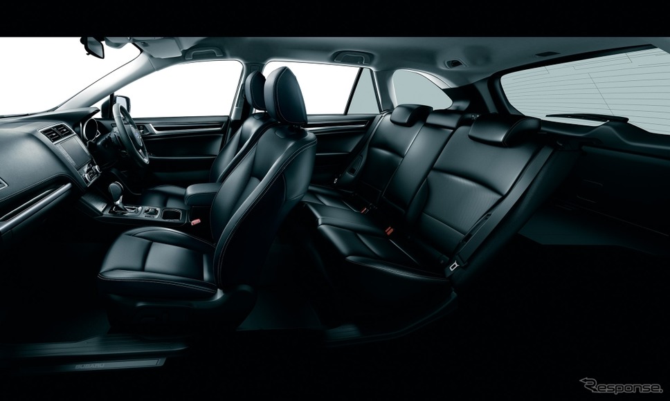 レガシィ アウトバック リミテッド用本革シート(ブラックインテリア)《写真 SUBARU》