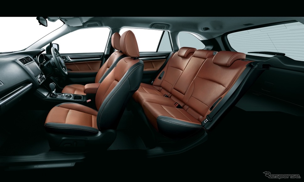 レガシィ アウトバック リミテッド用本革シート(ブラウンインテリア)《写真 SUBARU》