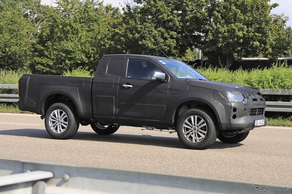 いすゞ D-MAX 新型スクープ写真《APOLLO NEWS SERVICE》