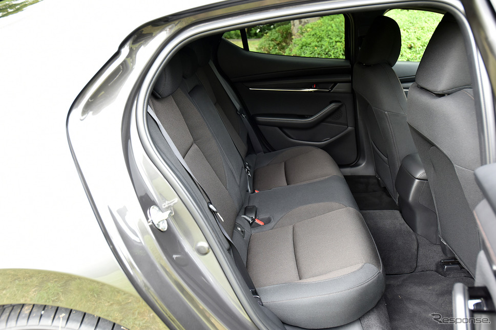 マツダ3新型 ファストバック(2.0 SKYACTIV-G)《撮影 中野英幸》