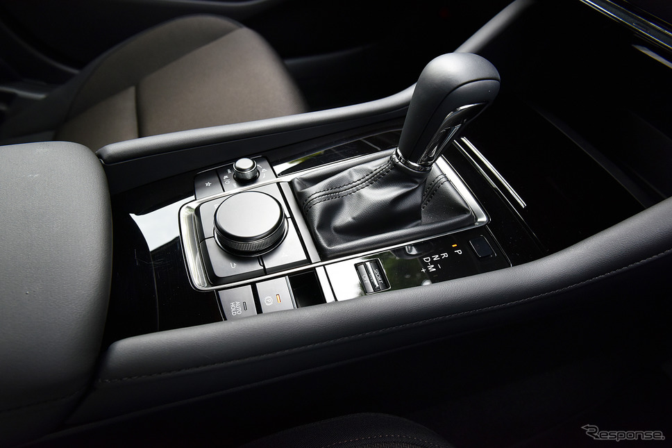 マツダ3新型 ファストバック(2.0 SKYACTIV-G)《撮影 中野英幸》