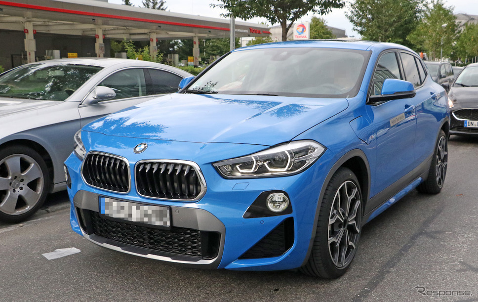 BMW X2 xDrive25e 市販型プロトタイプ スクープ写真《APOLLO NEWS SERVICE》