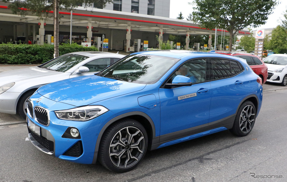 BMW X2 xDrive25e 市販型プロトタイプ スクープ写真《APOLLO NEWS SERVICE》