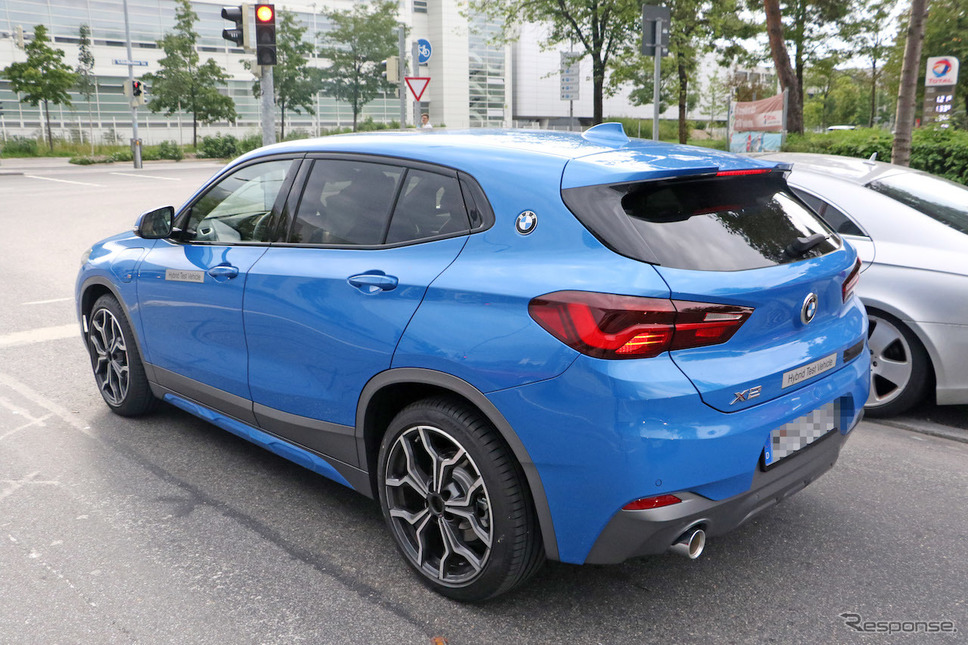 BMW X2 xDrive25e 市販型プロトタイプ スクープ写真《APOLLO NEWS SERVICE》