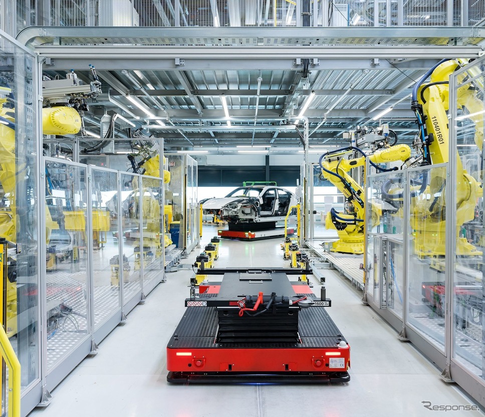ポルシェ・タイカンの量産を行うドイツ・ツッフェンハウゼン工場《photo by Porsche》