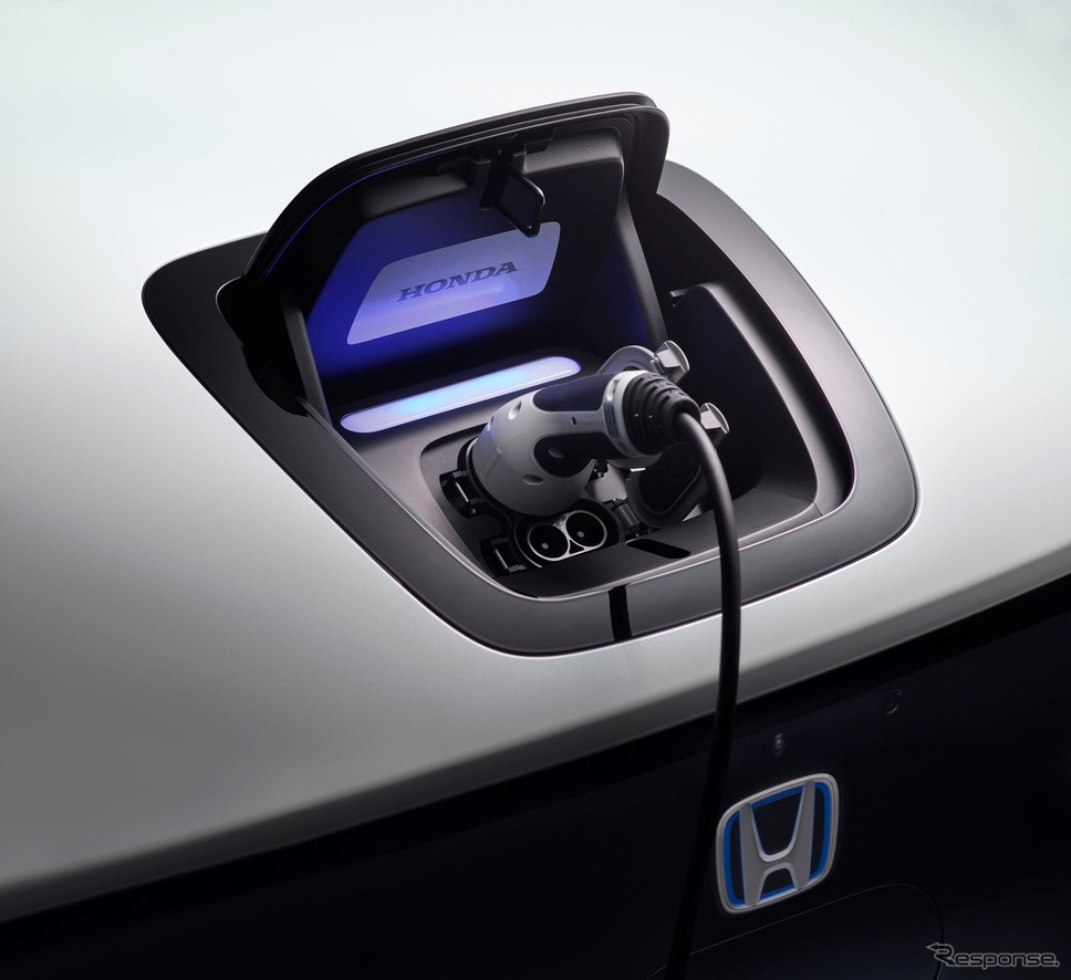 ホンダ e の量産モデル《photo by Honda》