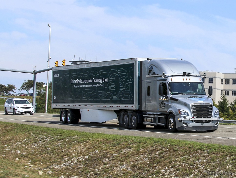 ダイムラーの自動運転トラックの公道テスト《photo by Daimler》