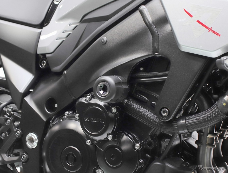 スズキ KATANA 2019年モデル用フレームスライダー《画像:アクティブ》