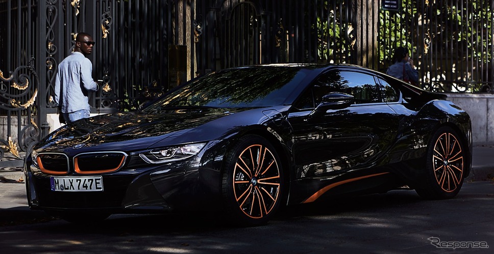 BMW i8 の最終限定車のアルティメット・ソフィスト・エディション《photo by BMW》