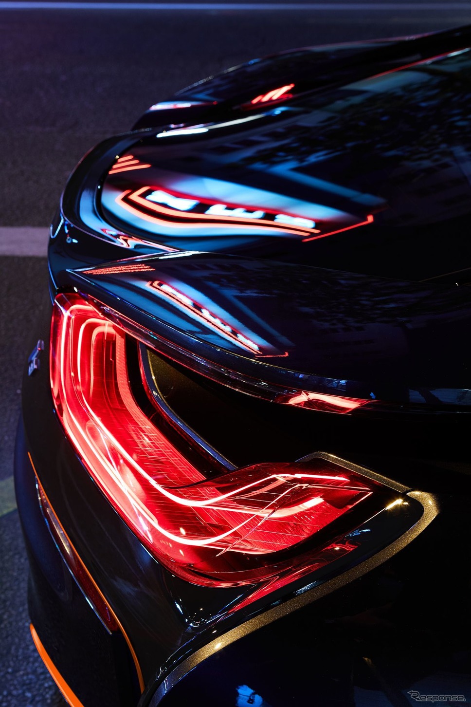 BMW i8 の最終限定車のアルティメット・ソフィスト・エディション《photo by BMW》
