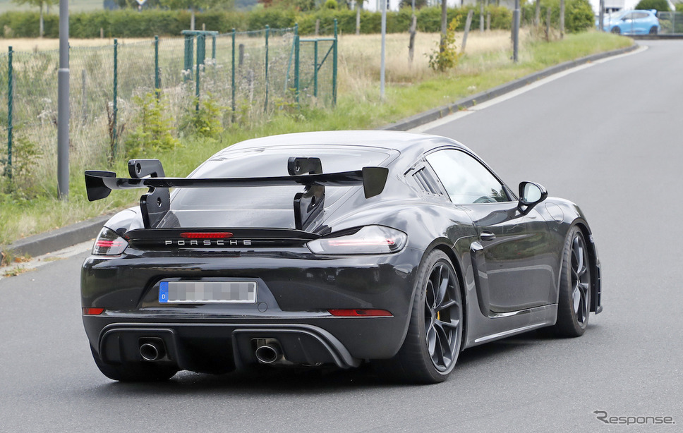 ポルシェ 718 ケイマン GT4 RS スクープ写真《APOLLO NEWS SERVICE》